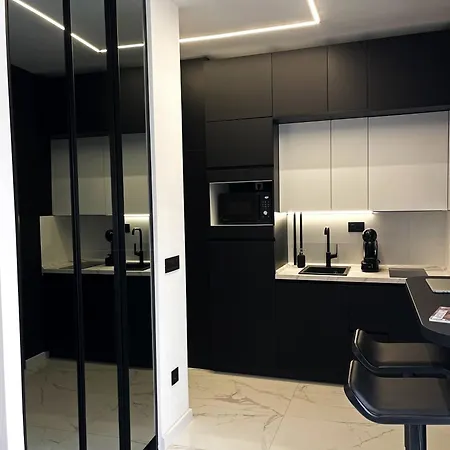 Rossa & Bayo アパート *