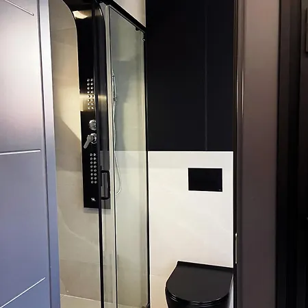 Rossa & Bayo アパート *